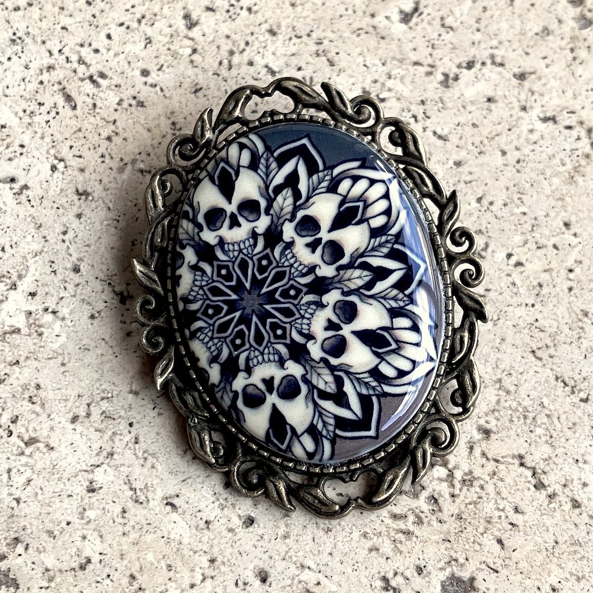 BrocheNoirElectriqueIMG_3414