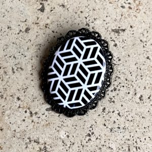 BROCHE PATTERN