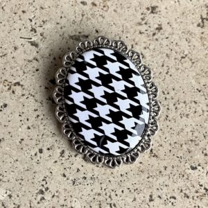 BROCHE PATTERN
