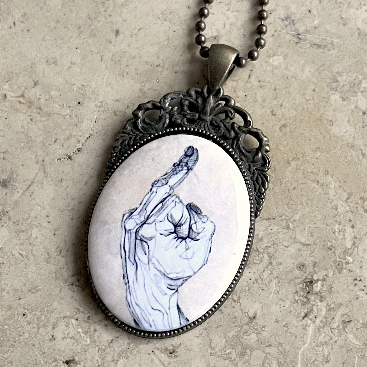 CollierLeaNahonIMG_3832