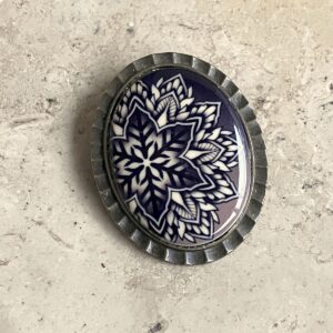 BROCHE NOIR ÉLECTRIC