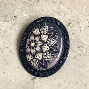 BROCHE NOIR ÉLECTRIC