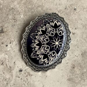 BROCHE NOIR ÉLECTRIC