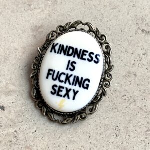 BROCHE MESSAGE